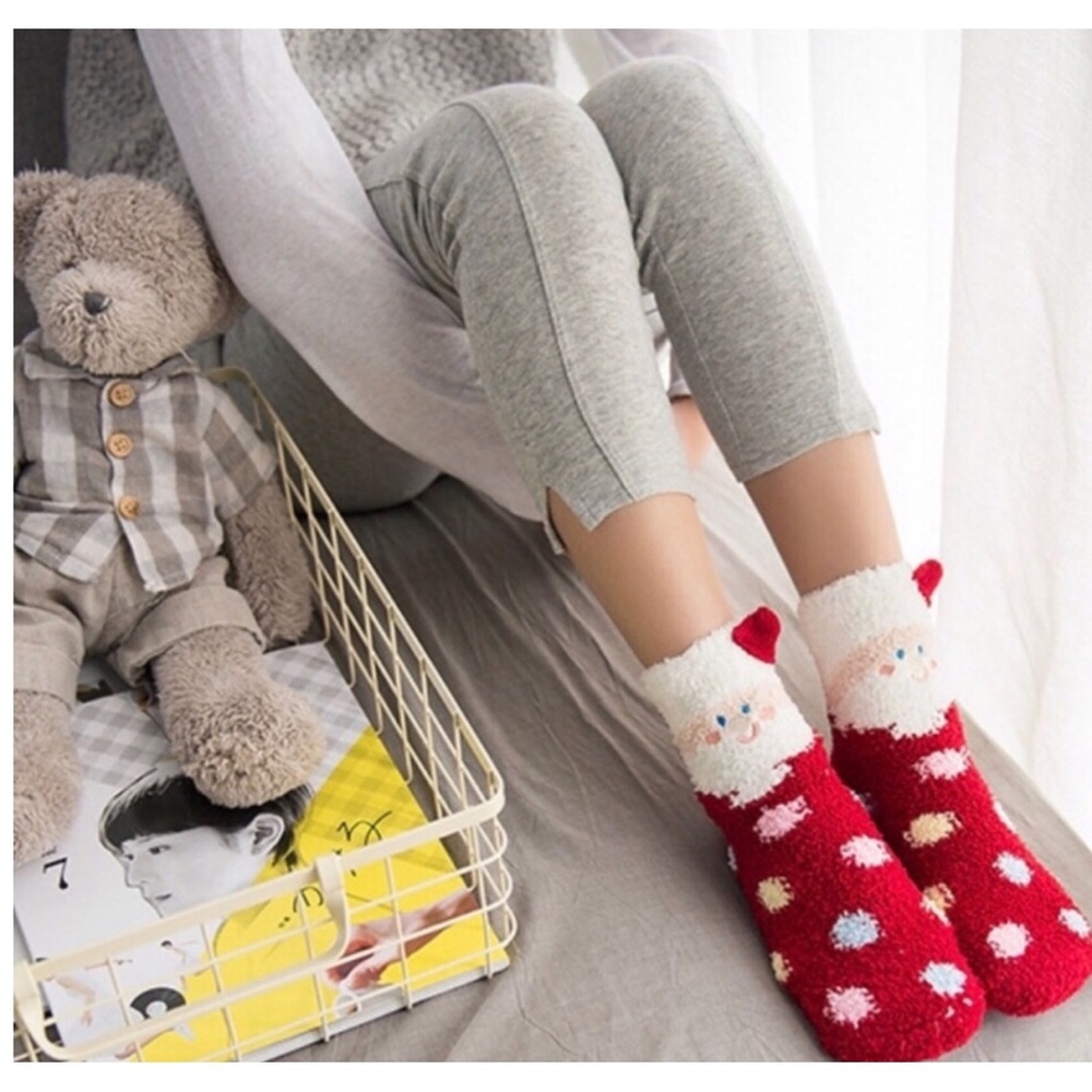 Fuzzy Character Socks With Ornament Box - Picture 5 of 6